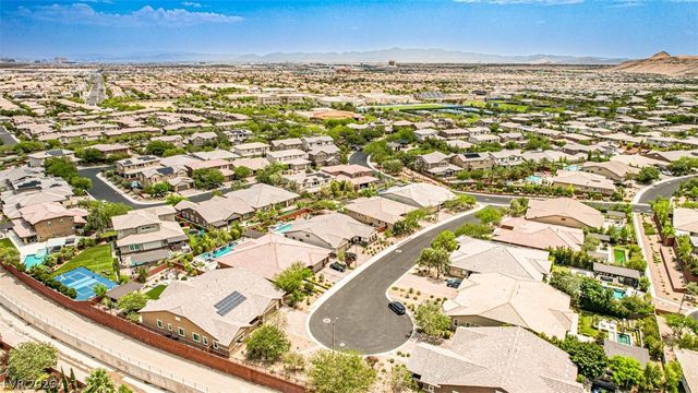 5733 Logan Heights Court, Las Vegas, NV 89135