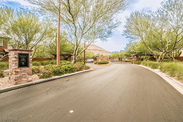 5733 Logan Heights Court, Las Vegas, NV 89135