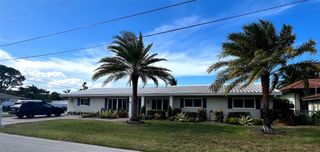 865 NE 5th St, Deerfield Beach, FL 33441