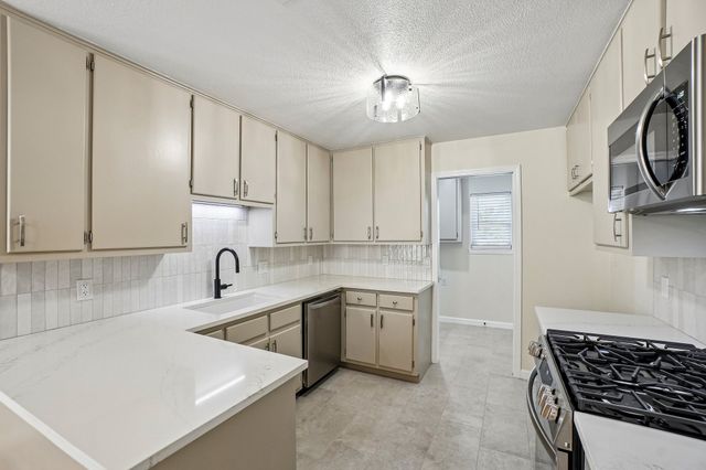 5885 Mitchell Saxon Road, Fort Worth, TX 76140