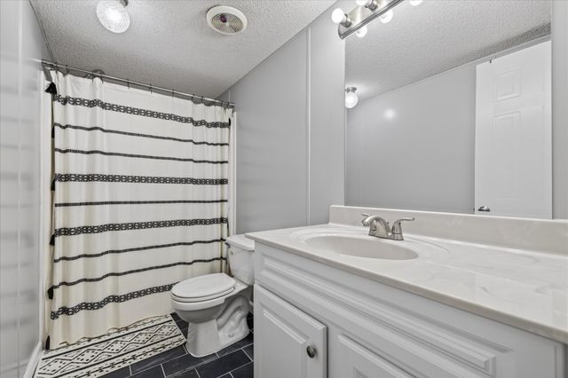 446 The Trace, Dover, TN 37058