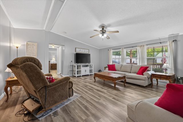 446 The Trace, Dover, TN 37058