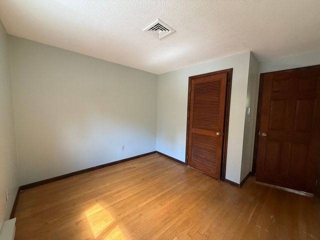 9 Brookdale Circle, Billerica, MA 01821
