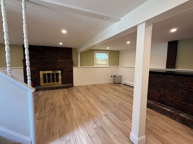 9 Brookdale Circle, Billerica, MA 01821