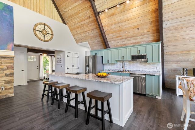 8621 NW Anderson Hill Road, Silverdale, WA 98383