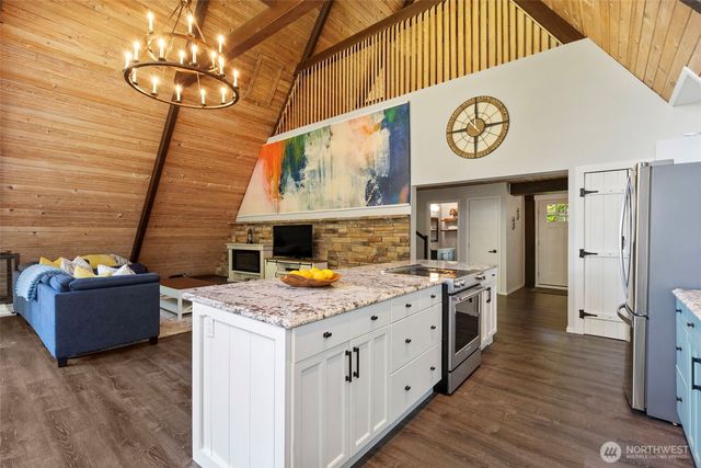 8621 NW Anderson Hill Road, Silverdale, WA 98383