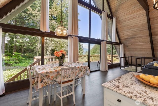 8621 NW Anderson Hill Road, Silverdale, WA 98383