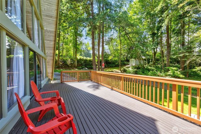 8621 NW Anderson Hill Road, Silverdale, WA 98383