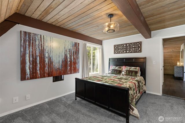 8621 NW Anderson Hill Road, Silverdale, WA 98383