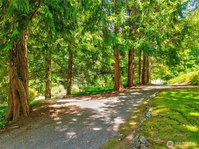 8621 NW Anderson Hill Road, Silverdale, WA 98383
