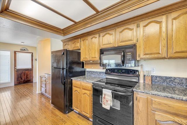 1070 Copper Cove Dr, Copperopolis, CA 95228