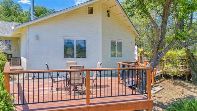 1070 Copper Cove Dr, Copperopolis, CA 95228