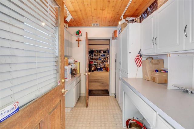 1070 Copper Cove Dr, Copperopolis, CA 95228