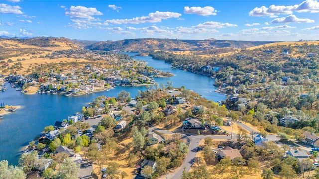 1070 Copper Cove Dr, Copperopolis, CA 95228