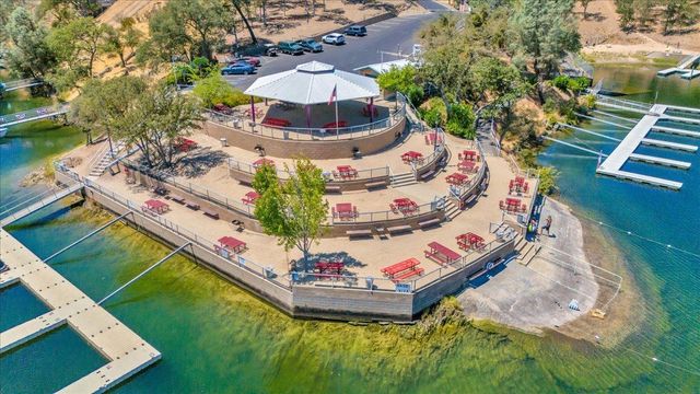 1070 Copper Cove Dr, Copperopolis, CA 95228