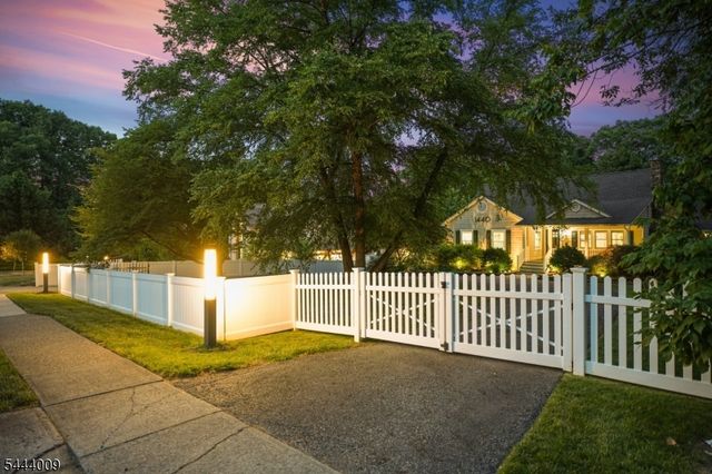 1440 Alps Rd, Wayne Twp., NJ 07470