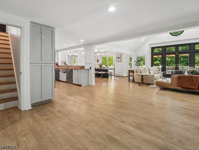 1440 Alps Rd, Wayne Twp., NJ 07470