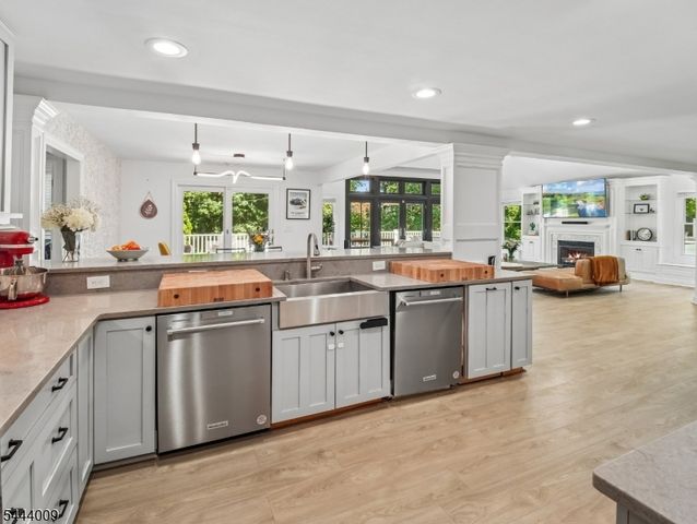 1440 Alps Rd, Wayne Twp., NJ 07470