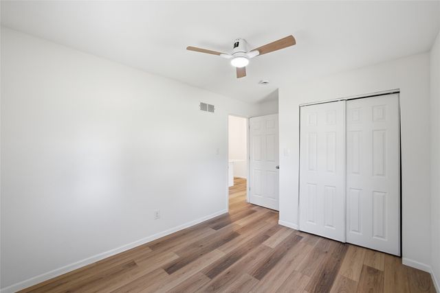 713 N 8th Avenue E, Newton, IA 50208