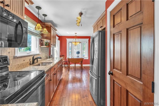 409 Ivyhurst Rd N, Amherst, NY 14226