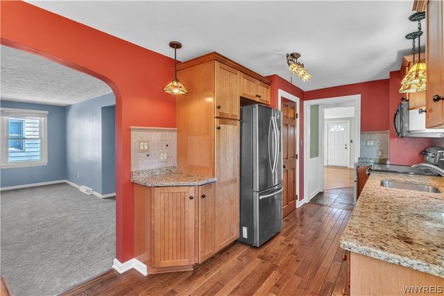 409 Ivyhurst Rd N, Amherst, NY 14226