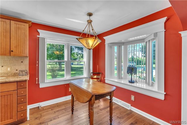 409 Ivyhurst Rd N, Amherst, NY 14226