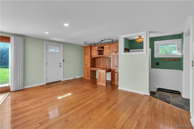 409 Ivyhurst Rd N, Amherst, NY 14226