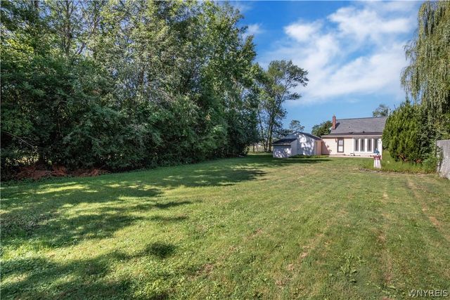 409 Ivyhurst Rd N, Amherst, NY 14226