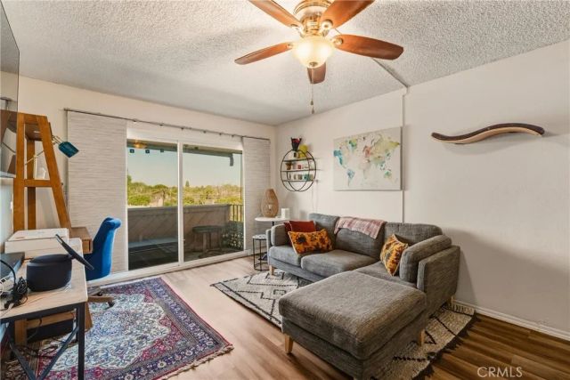 5585 E Pacific Coast 361, Long Beach, CA 90804