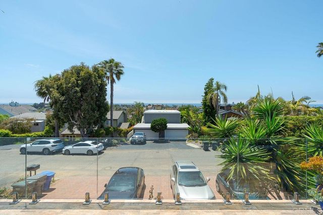837 Dewitt Avenue, Encinitas, CA 92024