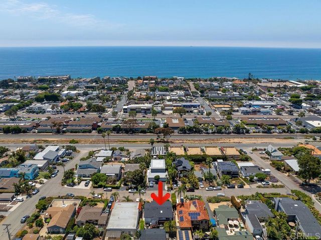 837 Dewitt Avenue, Encinitas, CA 92024