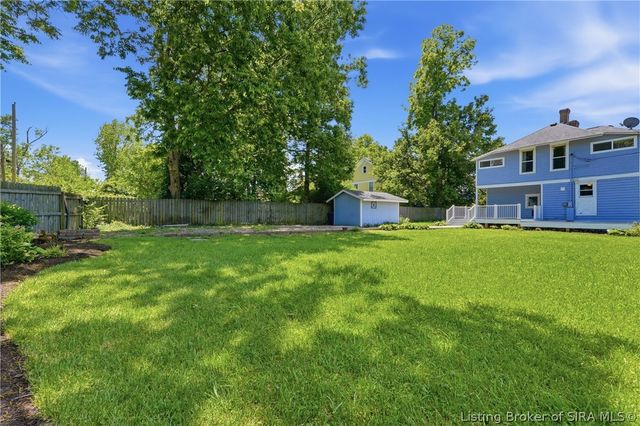209 Maple Court, Lagrange, KY 40031