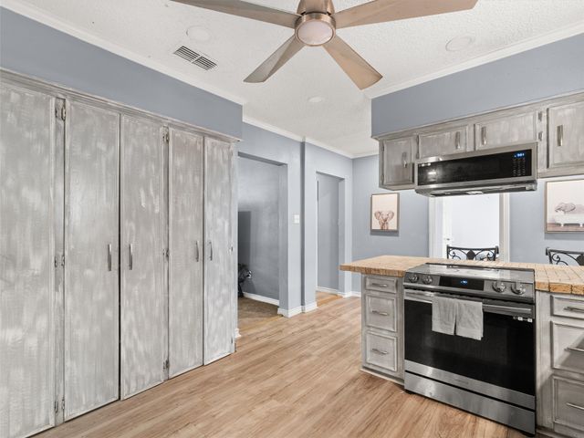 1101 N Bledsoe St, Gilmer, TX 75644
