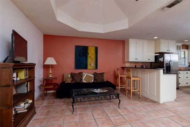 111 Florine Court, Hudson Oaks, TX 76087
