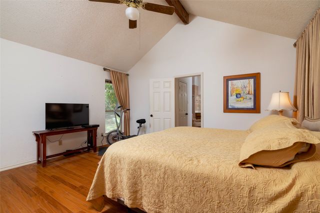 111 Florine Court, Hudson Oaks, TX 76087