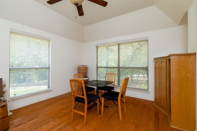 111 Florine Court, Hudson Oaks, TX 76087