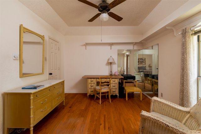 111 Florine Court, Hudson Oaks, TX 76087
