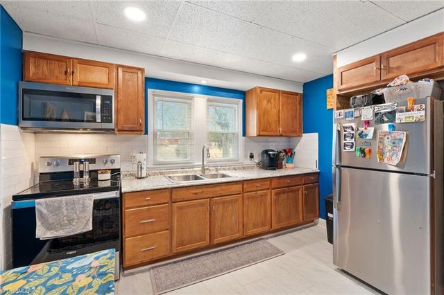 4015 Pleasant Garden Road, Greensboro, NC 27406