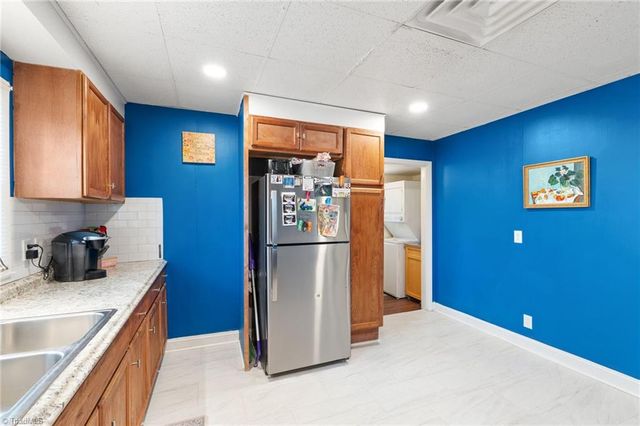 4015 Pleasant Garden Road, Greensboro, NC 27406