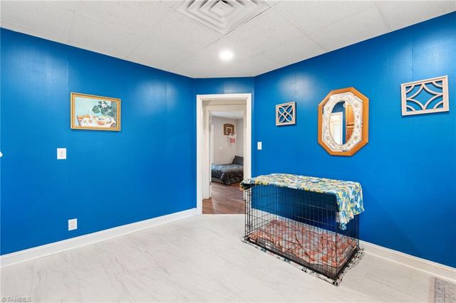 4015 Pleasant Garden Road, Greensboro, NC 27406