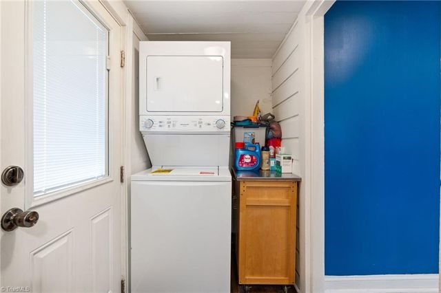 4015 Pleasant Garden Road, Greensboro, NC 27406