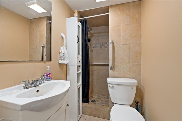 4015 Pleasant Garden Road, Greensboro, NC 27406