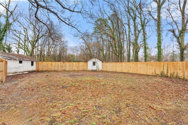 4015 Pleasant Garden Road, Greensboro, NC 27406