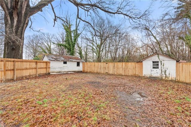 4015 Pleasant Garden Road, Greensboro, NC 27406