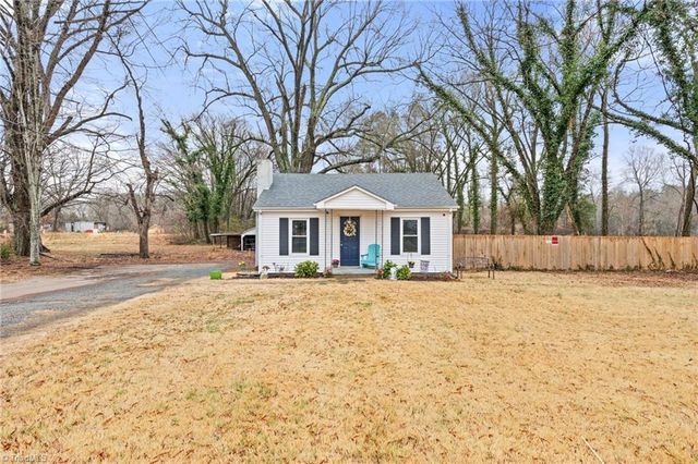 4015 Pleasant Garden Road, Greensboro, NC 27406