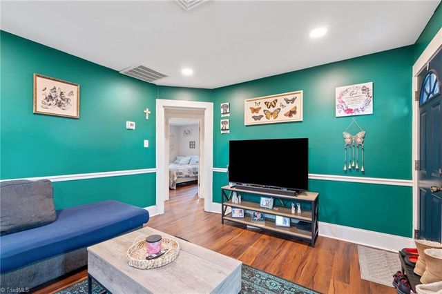 4015 Pleasant Garden Road, Greensboro, NC 27406