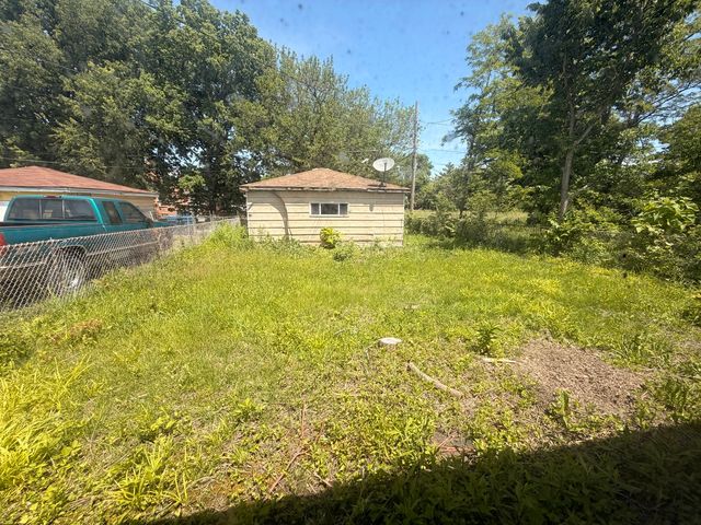 131 W 150TH Street, Harvey, IL 60426