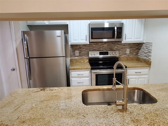 2902 Southern Cross Drive, Garland, TX 75044