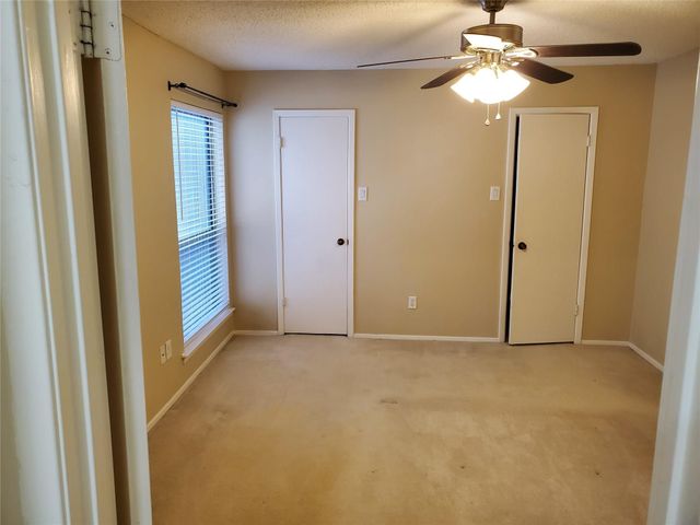 2902 Southern Cross Drive, Garland, TX 75044