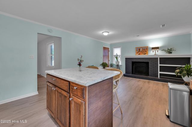 207 College Avenue, Washington, NC 27889